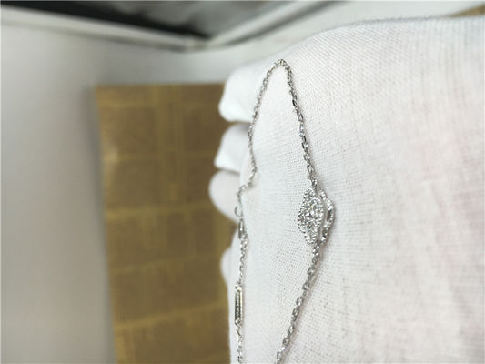 18k White Gold Sweet Alhambra Bracelet , Gold Chain Bracelets For Ladies