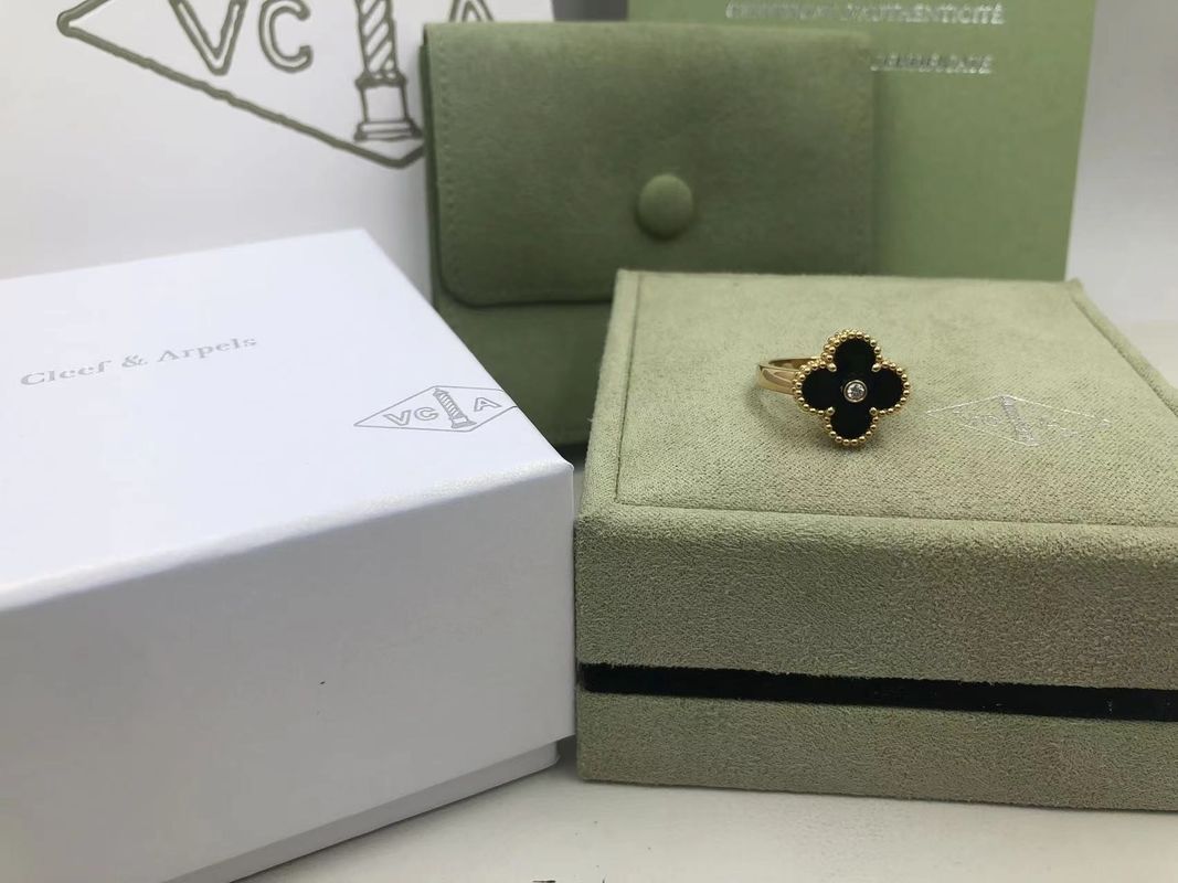 Jakość Van Cleef And Arpels Vintage Alhambra Pierścionek z żółtego złota Onyks Okrągły Diament fabryka
