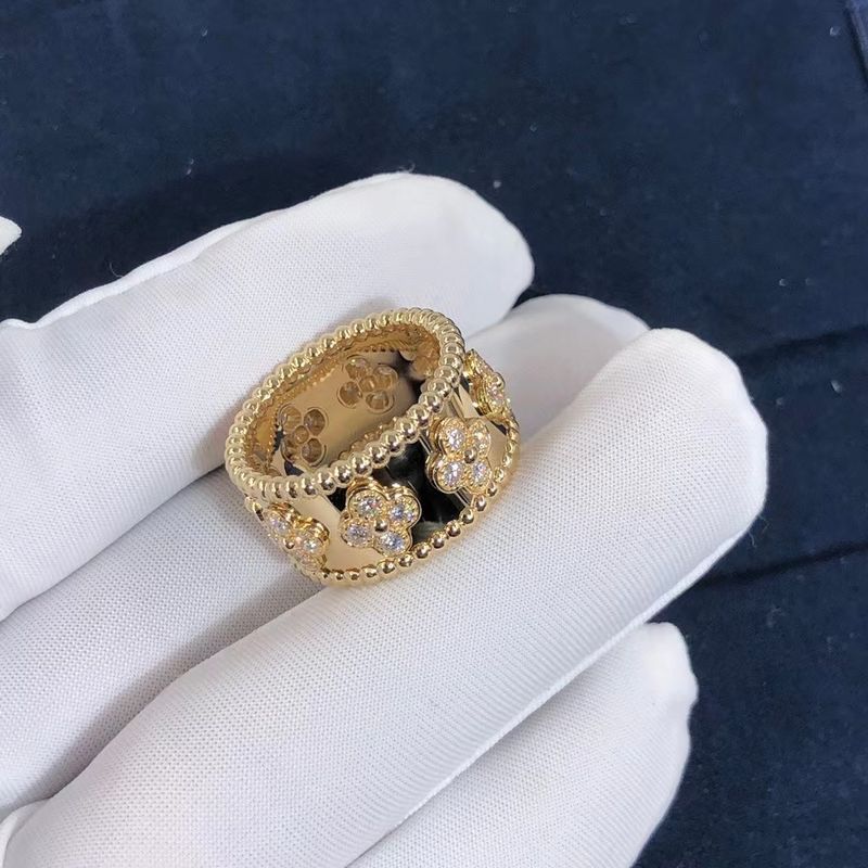 Jakość Średni model VCA Van Cleef Perlee Clover Ring 18-karatowe złoto Wsparcie prywatnej personalizacji fabryka