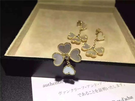 Jakość Kolczyki Van Cleef Sweet Alhambra, białe kolczyki z masy perłowej z okrągłym diamentem fabryka