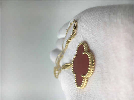 Jakość LongVan Cleef Arpels Złoty naszyjnik 18K w kształcie czerwonego kwiatu bez diamentu fabryka