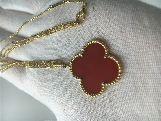Jakość LongVan Cleef Arpels Złoty naszyjnik 18K w kształcie czerwonego kwiatu bez diamentu fabryka