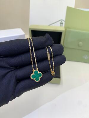 18K Żółte Złoto Malachit Średni Naszyjnik Szczęśliwa Dziewczyna Wisiorek VCA Vintage Alhambra