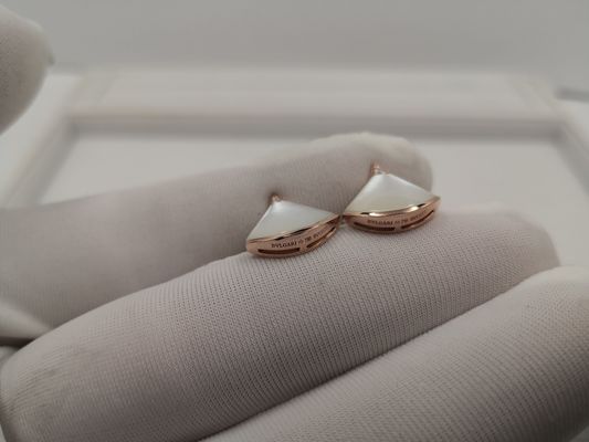 Jakość No Diamond Custom Gold Jewelry Kolczyk DIVA w 18-karatowym złotym białym złocie z kamieniem szlachetnym fabryka