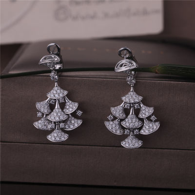 Jakość Roma High Jewelry Kolczyki DIVAS' DREAM z 18-karatowego białego złota wysadzanego 7 głównymi diamentami i pełnymi diamentami pavé fabryka